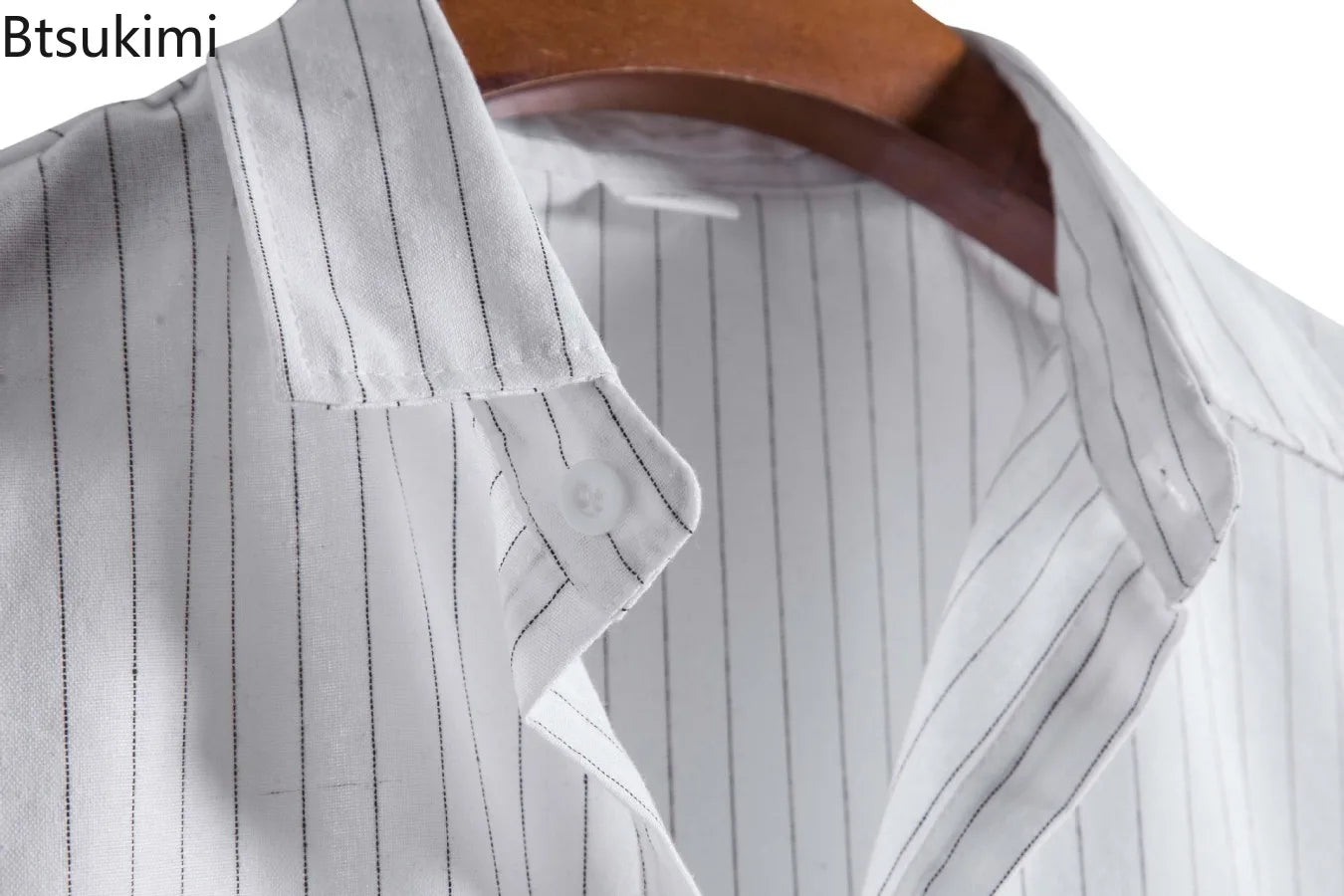 2026 Men's Striped Shirts Fashion Holiday Style Short Sleeve Casual Shirts Comfortable Loose Street Tops Men Summer Basic Shirts